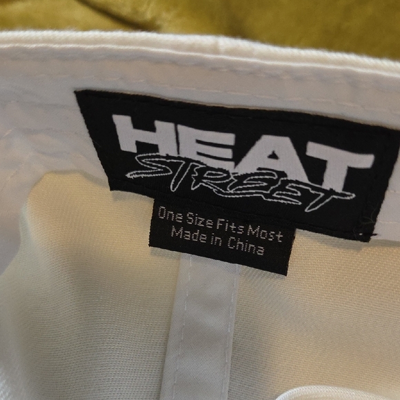 White Cap - Picture 3 of 3